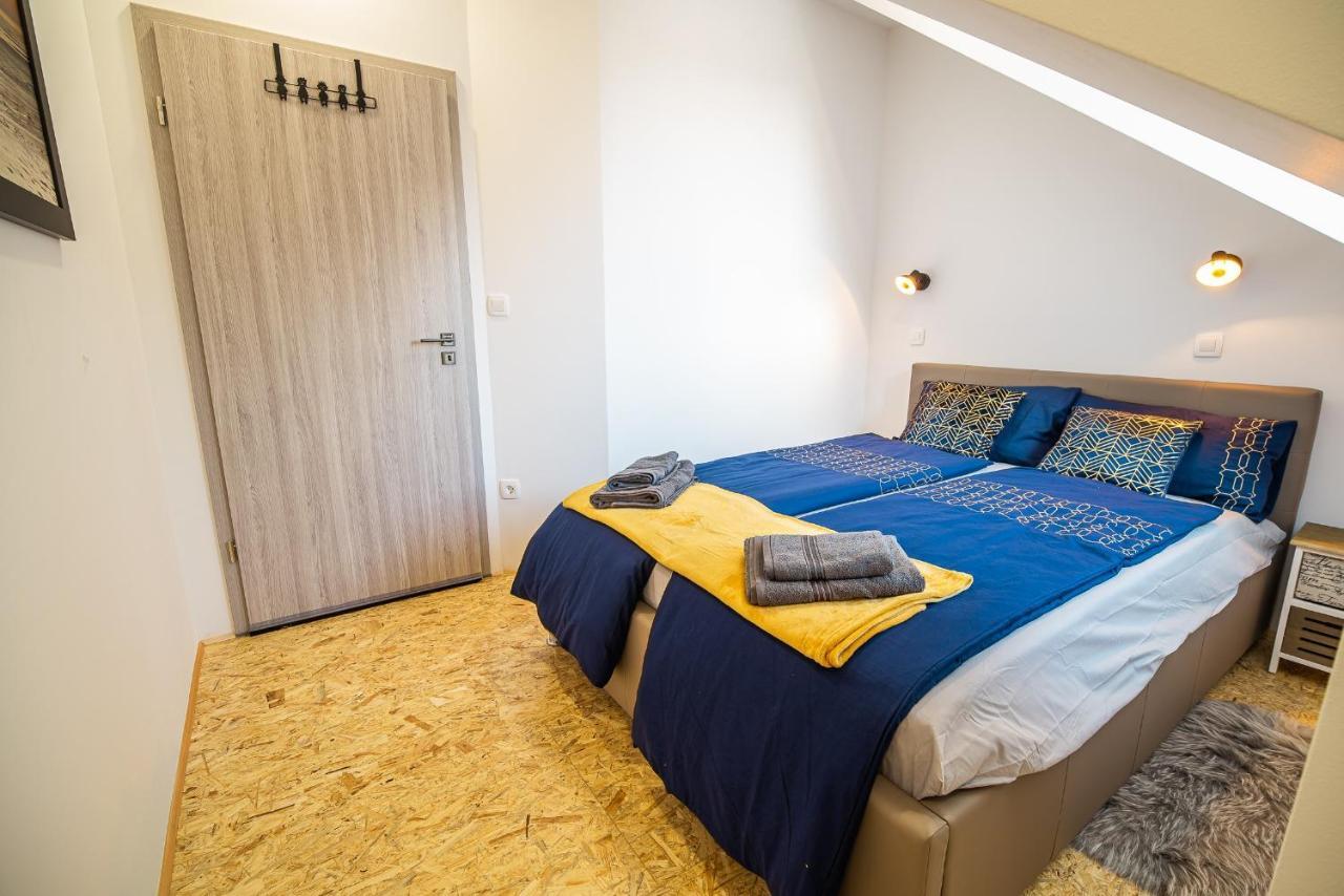 A1 Apartment *