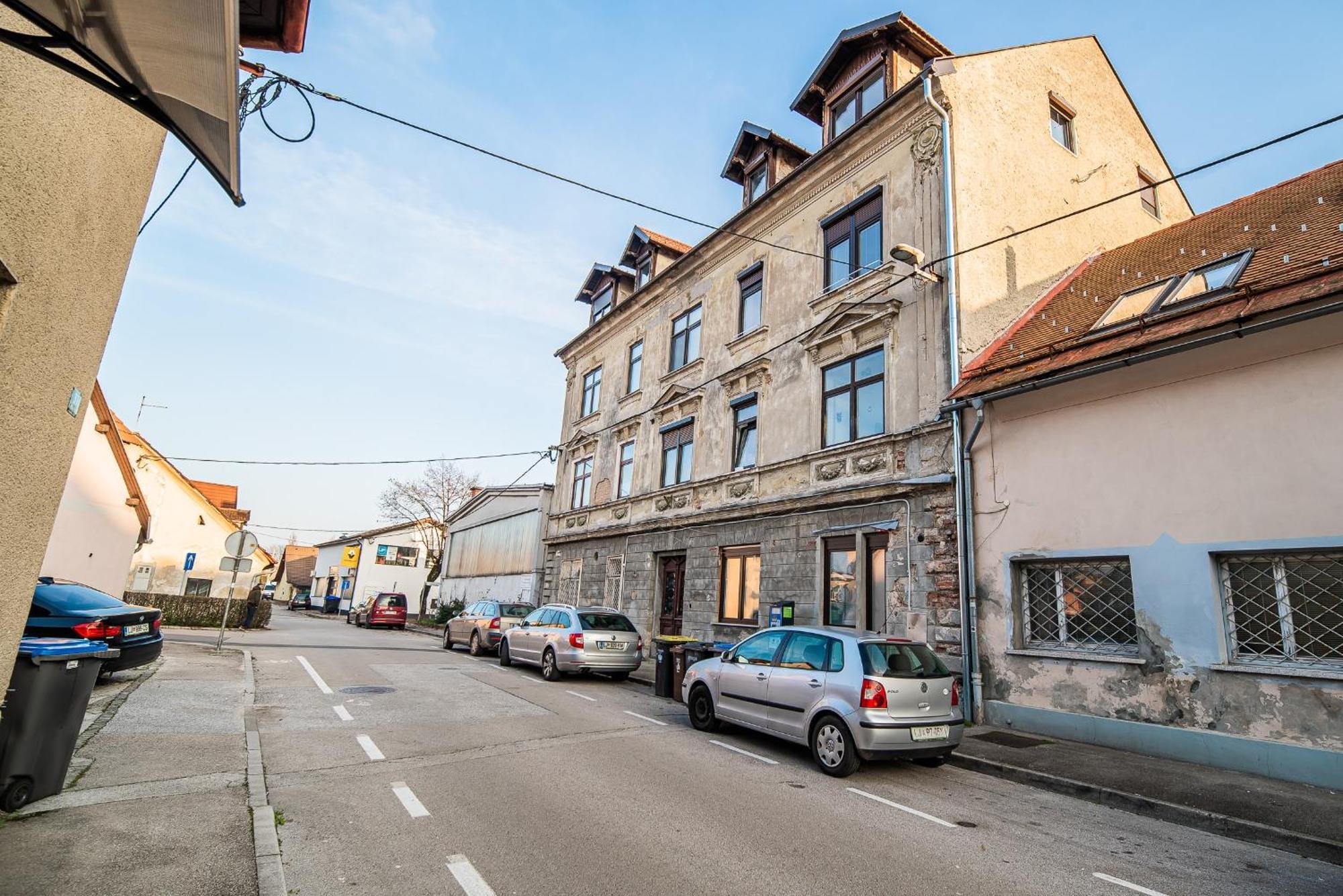 Apartment A1 *