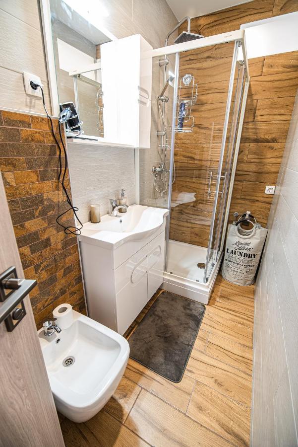 Apartment A1 *